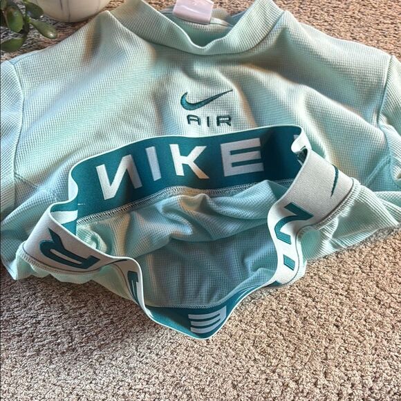 Nike Air Mint Green Cropped Sweatshirt - Picture 7 of 14